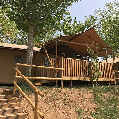 Bungalows - Camping El Solsones 솔소나 외부 사진